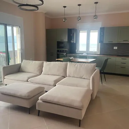 Ana&endri's Summer Apartment *
